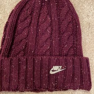 Nike Beanie (BNWT)